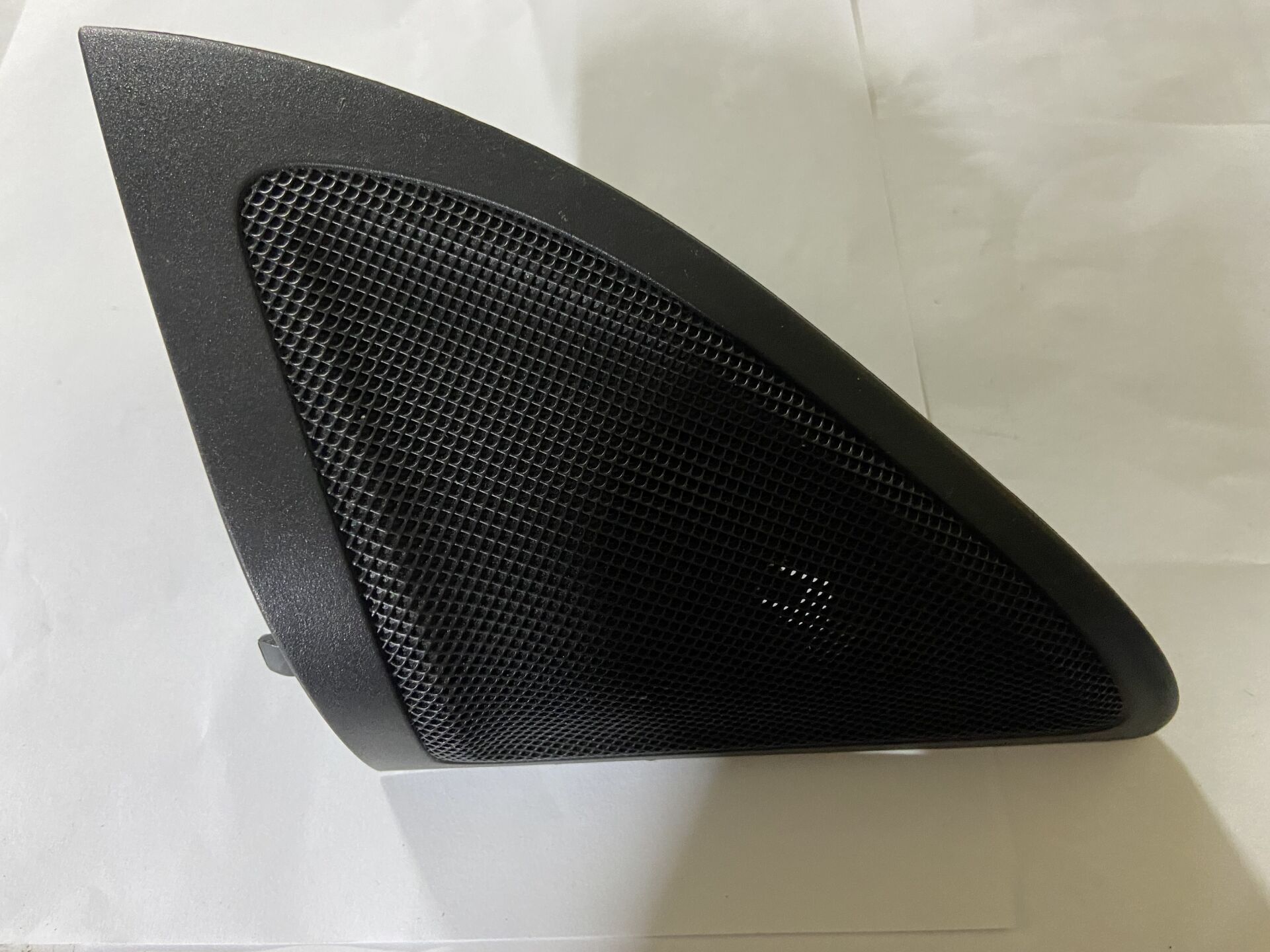 A1768200211 MERCEDES W176 A180 A200 SAĞ ÖN HOPARLÖR KAPAĞI ÇIKMA ORJİNAL