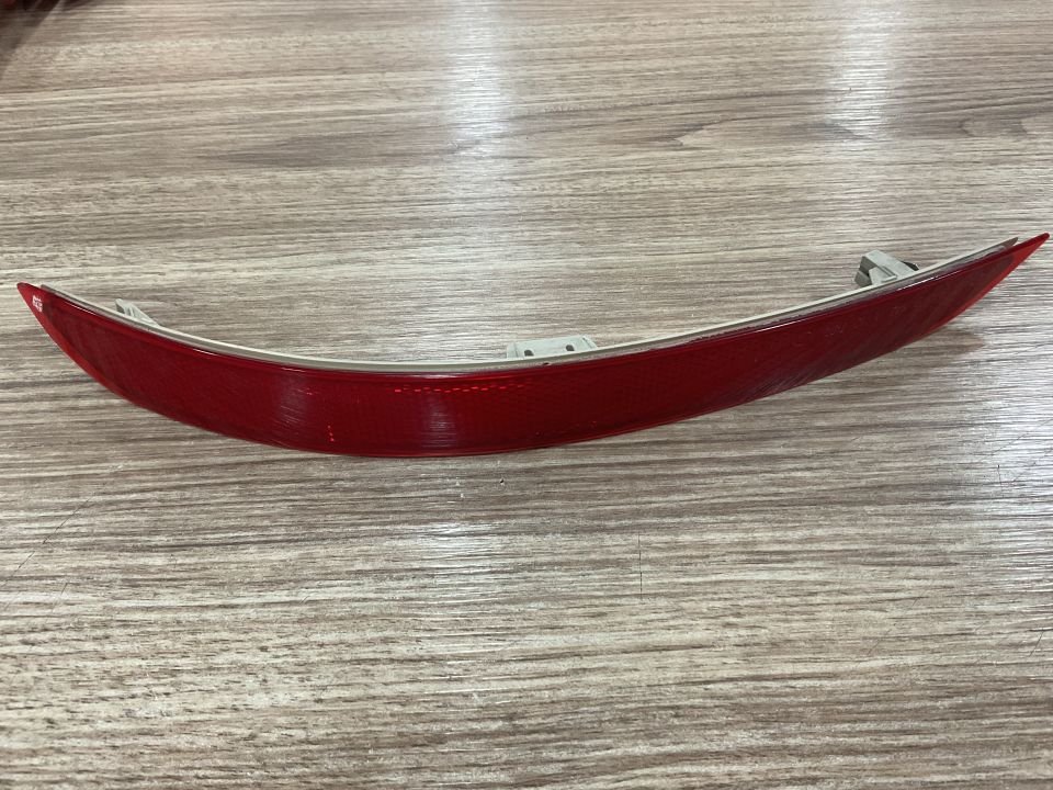 7290092 BMW F15 X5 SAĞ ARKA TAMPON REFLEKTÖRÜ ÇIKMA ORJİNAL