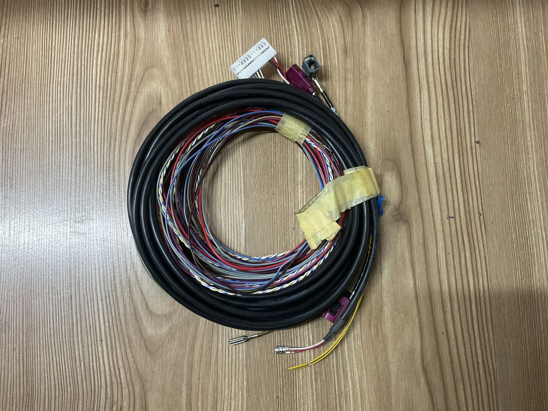61119339781 9339781 BMW F10 ELEKTRIK TESİSATI SIFIR ORJİNAL