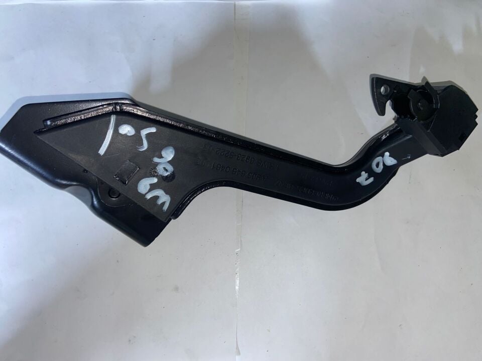 A9065460461 MERCEDES W906 W907 SPRİNTER SÜRGÜLÜ KAPI KABLO KANALI ÇIKMA ORJİNAL
