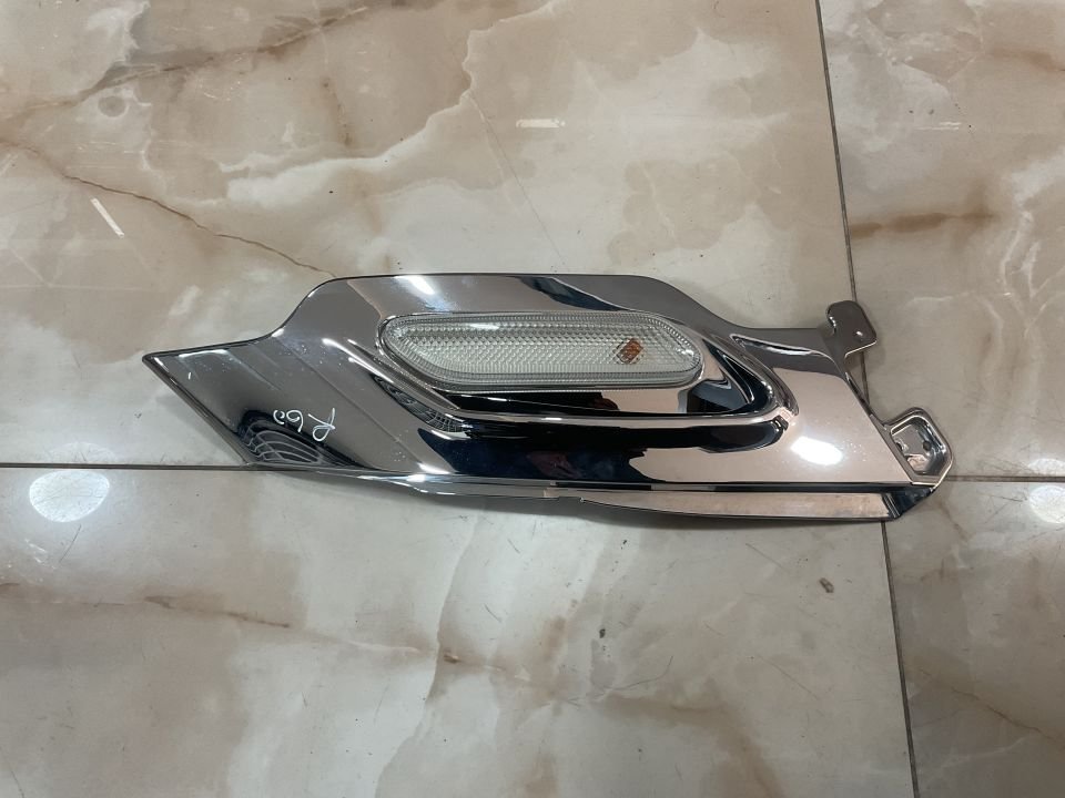 9802607 MİNİ COOPER COUNTRYMAN R60 R61 ÇAMURLUK SİNYAL FARI ÇERÇEVESİ ÇIKMA ORJİNAL