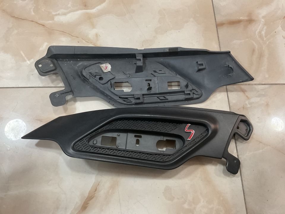 9803127 MİNİ COOPER COUNTRYMAN R60 SOL ÇAMURLUK SİNYAL ÇERÇEVESİ ÇIKMA ORJİNAL .....ADET FİYATIDIR....