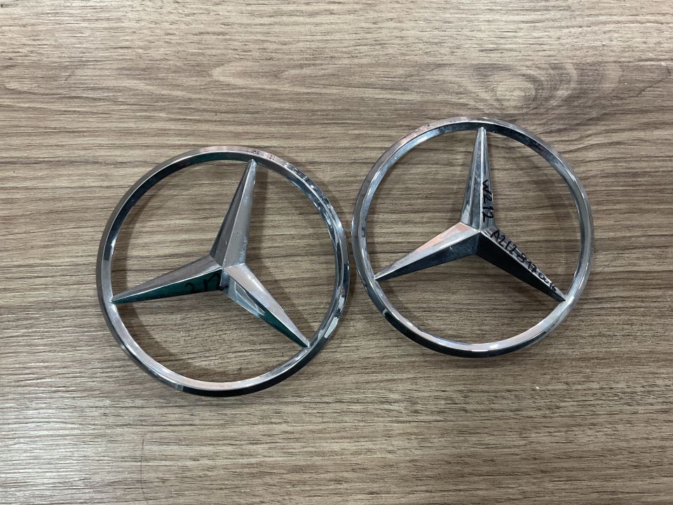 A2128170016 MERCEDES 212 SERİSİ ÖN AMBLEM ORJİNAL ÇIKMA