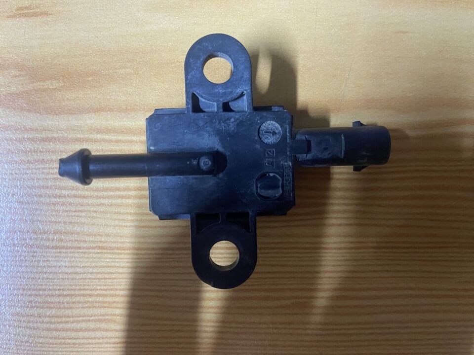 A2129056501 MERCEDES W212 E180 E200 DARBE SENSÖRÜ ÇIKMA ORJİNAL