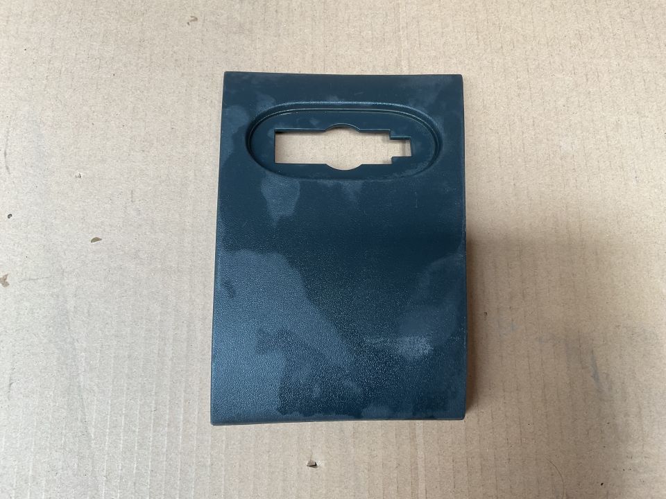 A9106901702 MERCEDES W907 W910 SOL KAPI BANDI BAKALİTİ ÇIKMA ORJİNAL
