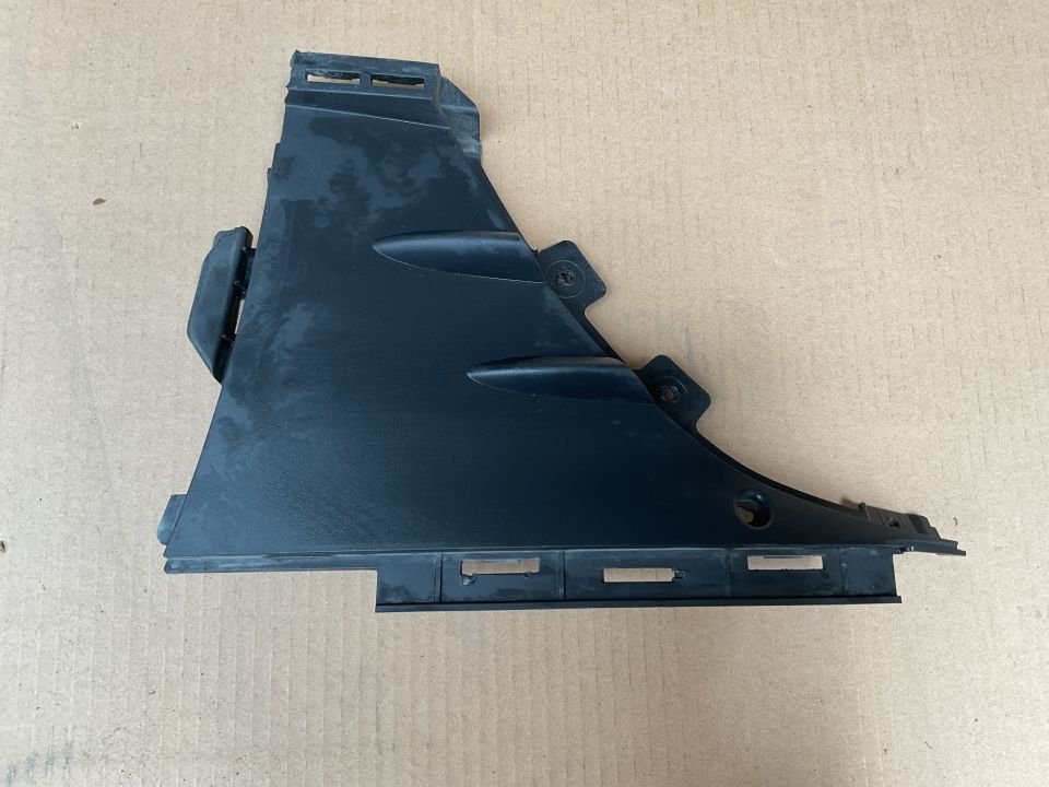 A1188854701 MERCEDES W118 ÖN TAMPON RÜZGARLIK ÇIKMA ORJİNAL