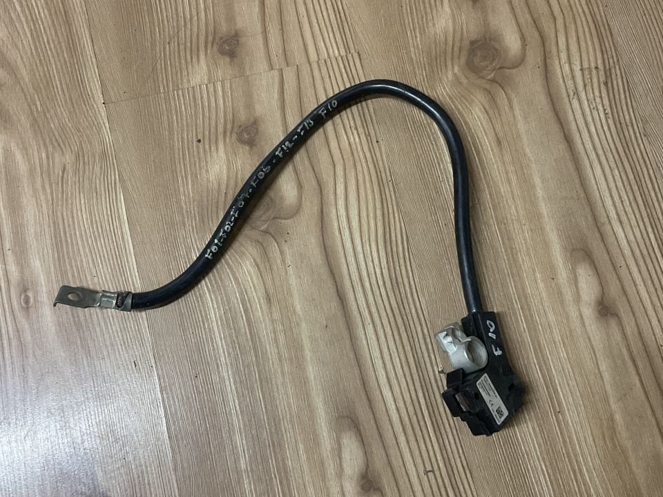 61219302358 9302358 BMW F10 AKÜ EKSİ KABLOSU ÇIKMA ORJİNAL