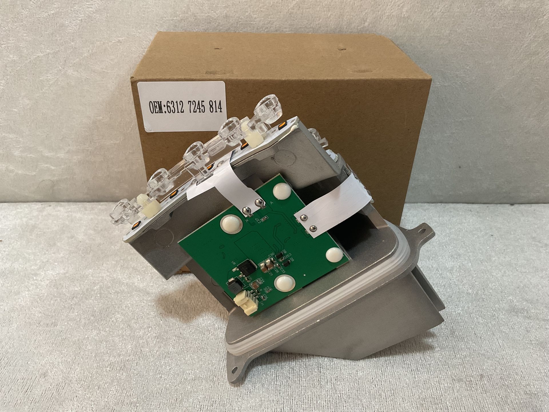 63127245814 7245814 BMW E90 3 SERİSİ SAĞ SİNYAL LED BEYNİ SIFIR Y.S 50€