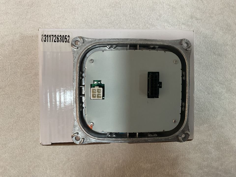 63117263052 7263052 BMW E92 E93 E70 LCİ GÜNDÜZ FAR LED BEYNİ SIFIR Y.S €60