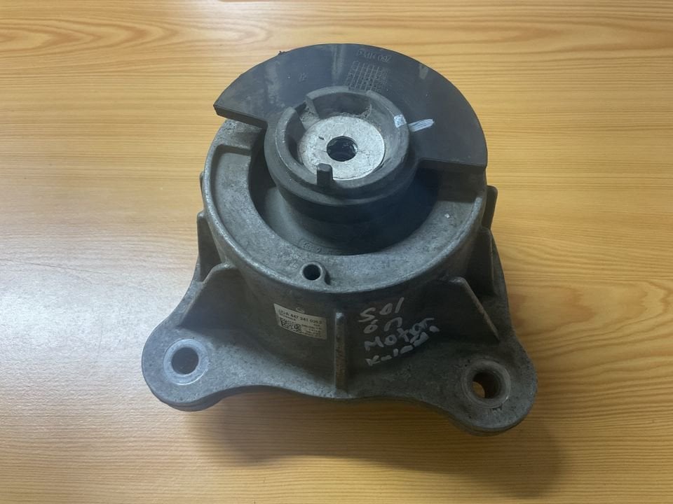 A4472410213 MERCEDES W447 SOL MOTOR KULAĞI ÇIKMA ORJİNAL