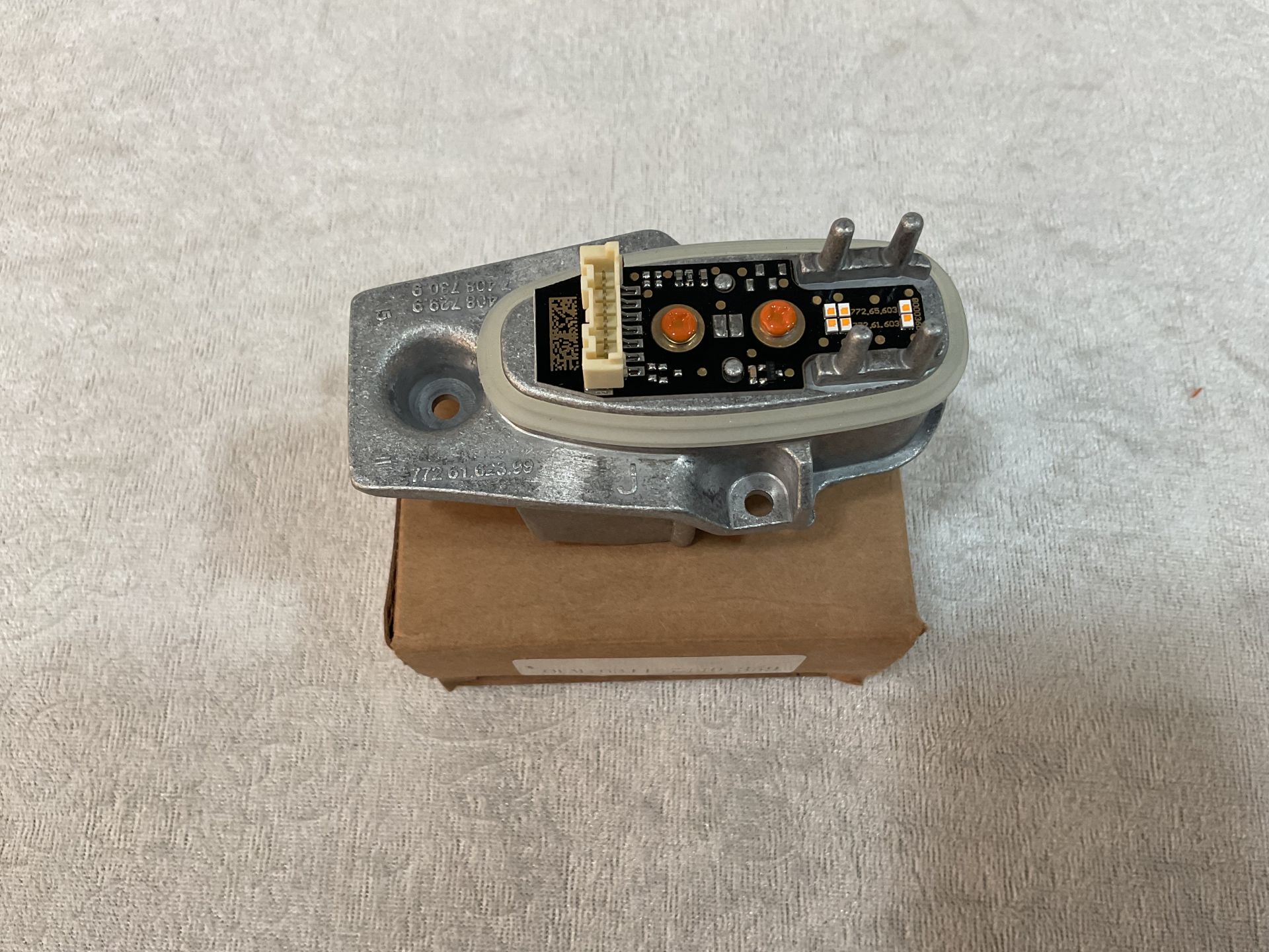 63117440359 7440359 BMW G11 G12 7 SERİSİ ALT LED MODÜLÜ SIFIR Y.S 30€