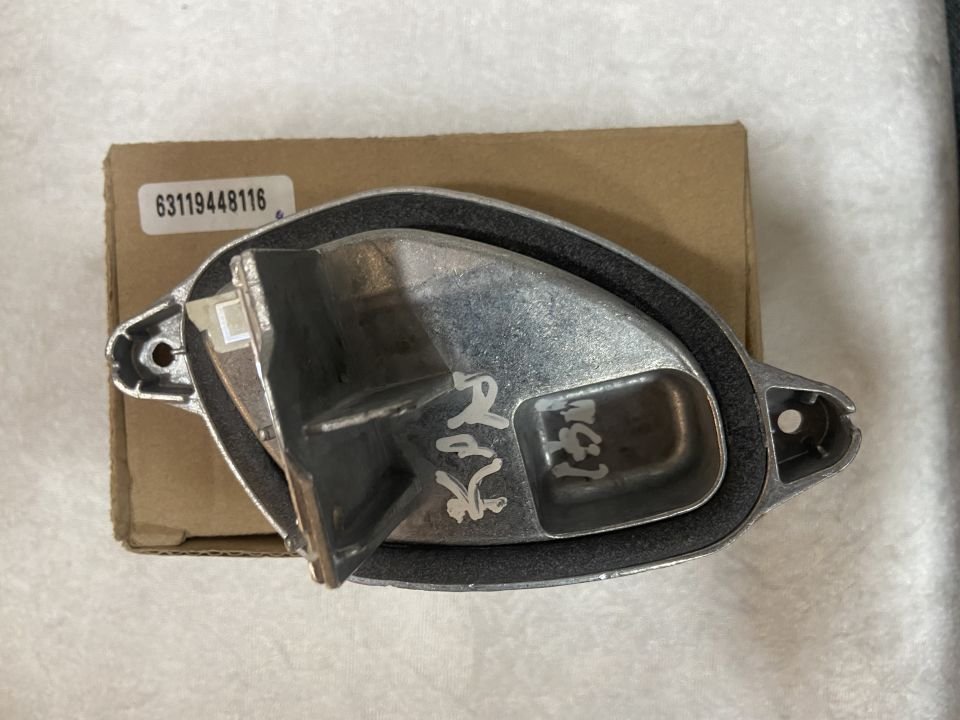 63119448116 9448116 BMW F40 F44 SAĞ ÜST LED MODÜLÜ SIFIR Y.S 105€