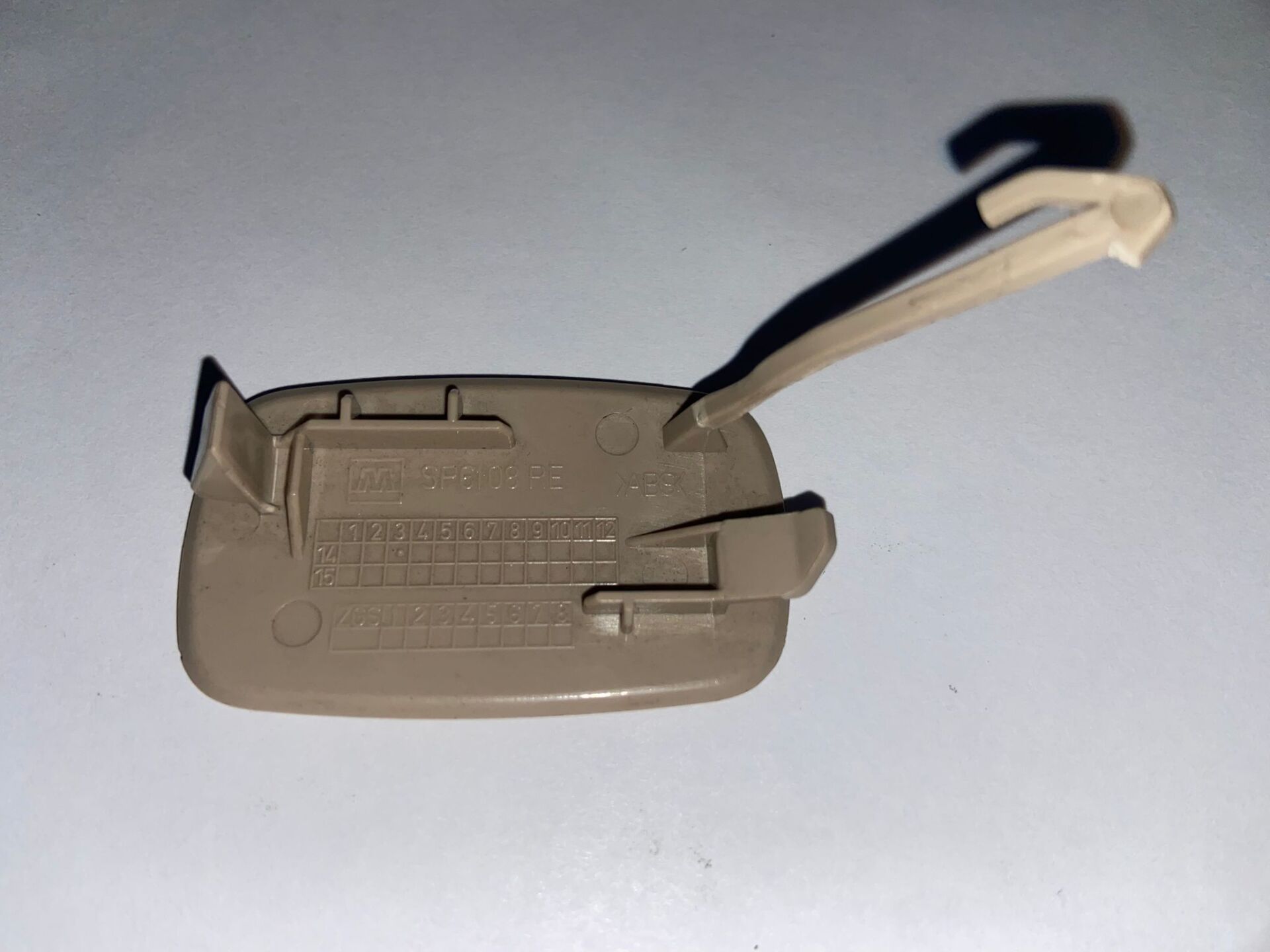 SP6108 RE MERCEDES AİRBAG YAZI ÇIKMA ORJİNAL