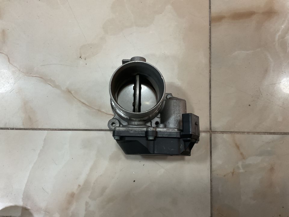A2C83592300 059145950 AUDİ A5 A4 A6 GAZ KELEBEĞİ ÇIKMA ORJİNAL