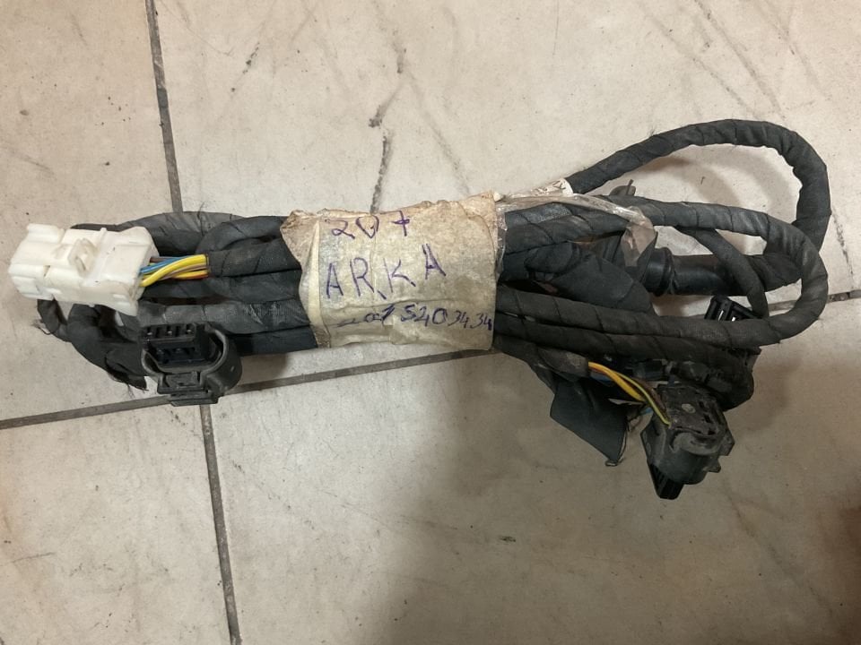 A2075403434 MERCEDES W207 ARKA PARK SENSÖR TESİSATI ÇIKMA ORJİNAL