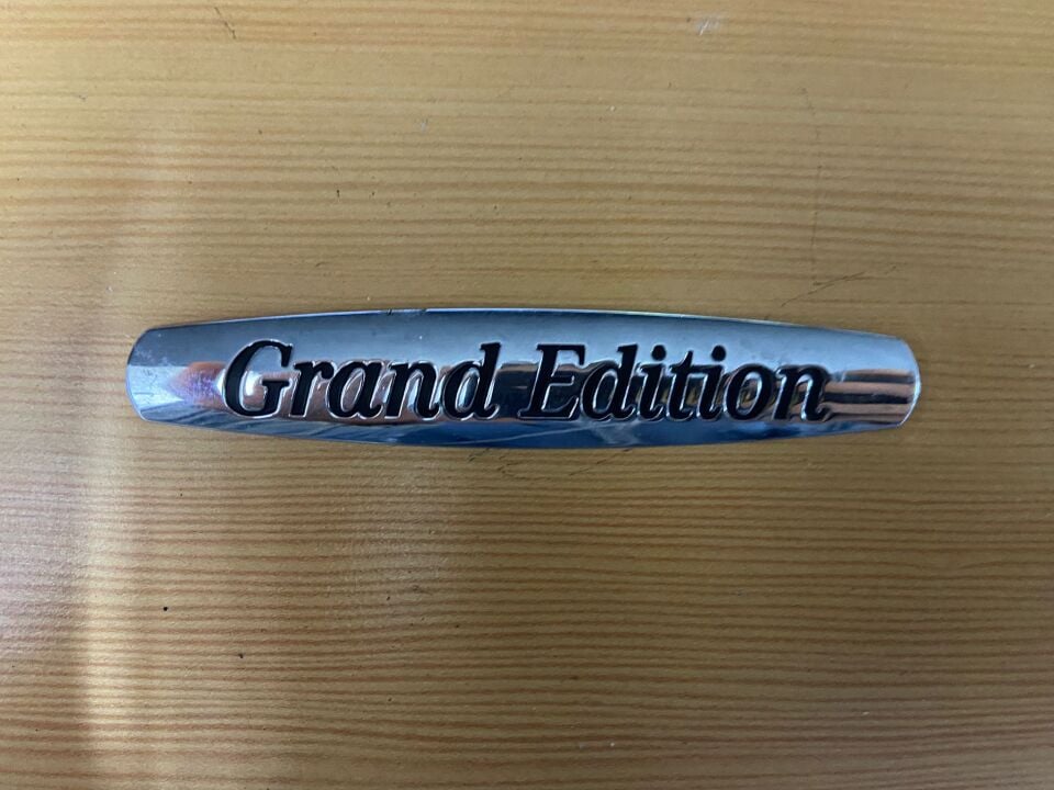 MERCEDES G63 W463 GRAND EDİTİON ÇAMURLUK YAZISI ÇIKMA ORJİNAL