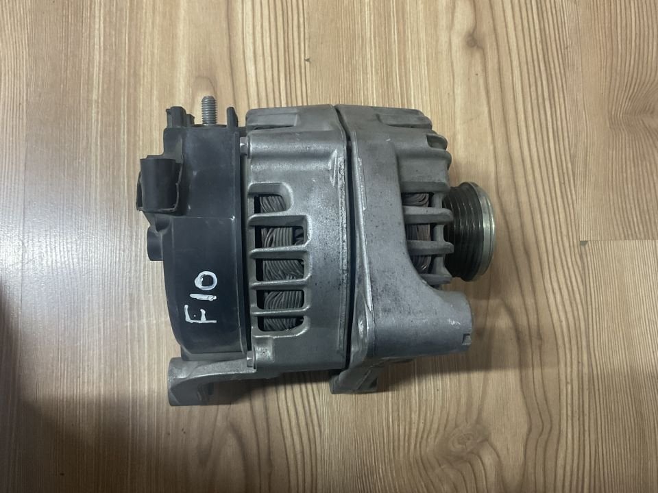 8507625 BMW F10 ŞARJ DİNAMOSU ÇIKMA ORJİNAL