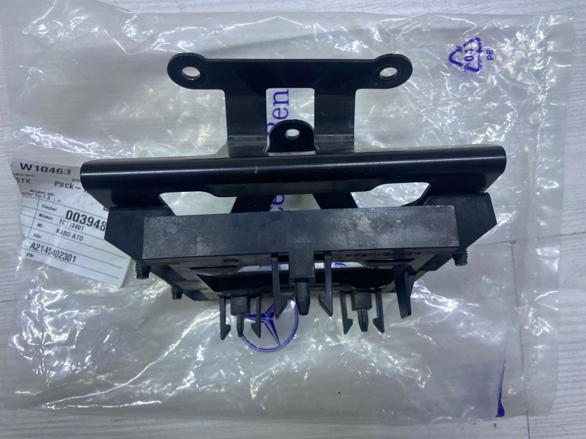 A2145402301 A2135404576 MERCEDES W214 E180 E200 RADAR BRAKETİ SIFIR ORJİNAL