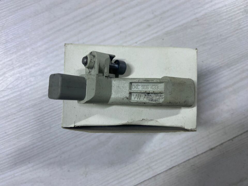 04C906433 VOLKSWOGEN GOLF PASSAT AUDİ KRANK SENSÖRÜ ÇIKMA ORJİNAL