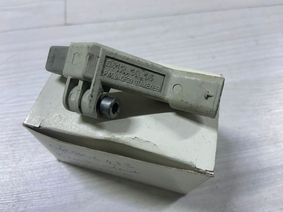 04C906433 VOLKSWOGEN GOLF PASSAT AUDİ KRANK SENSÖRÜ ÇIKMA ORJİNAL