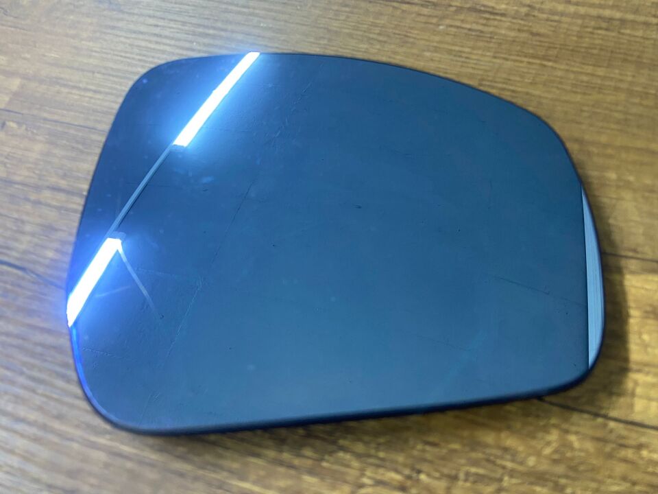 LAND ROVER L405 VOGUE KARARTMASIZ ISITMALI SAĞ AYNA CAMI ÇIKMA ORJİNAL