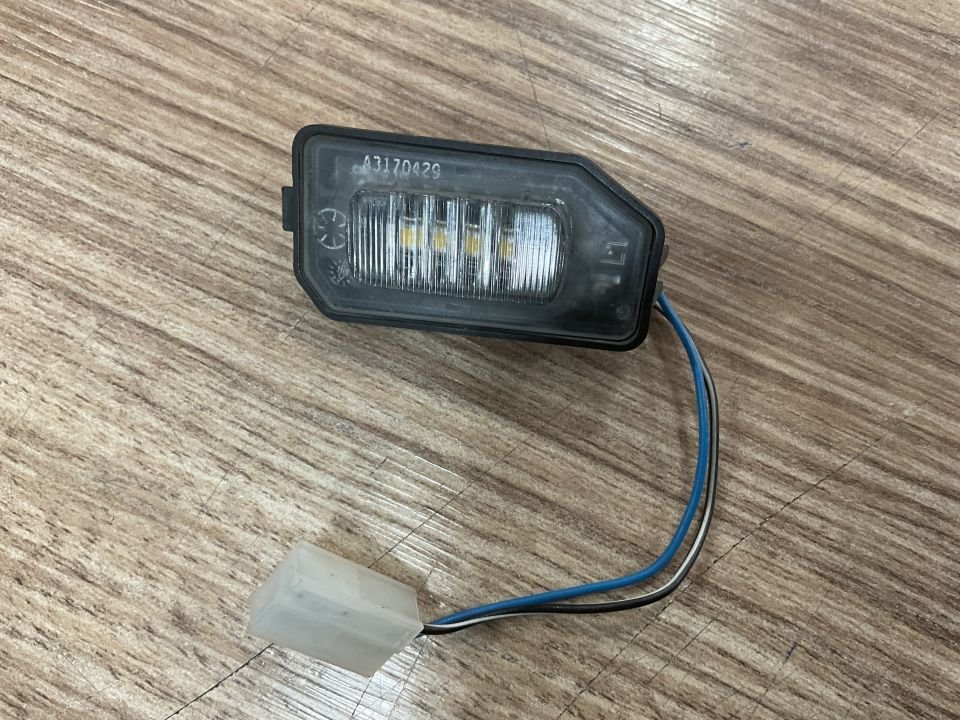 A3170429 MERCEDES W447 SOL YAN AYNA LED ÇIKMA ORJİNAL
