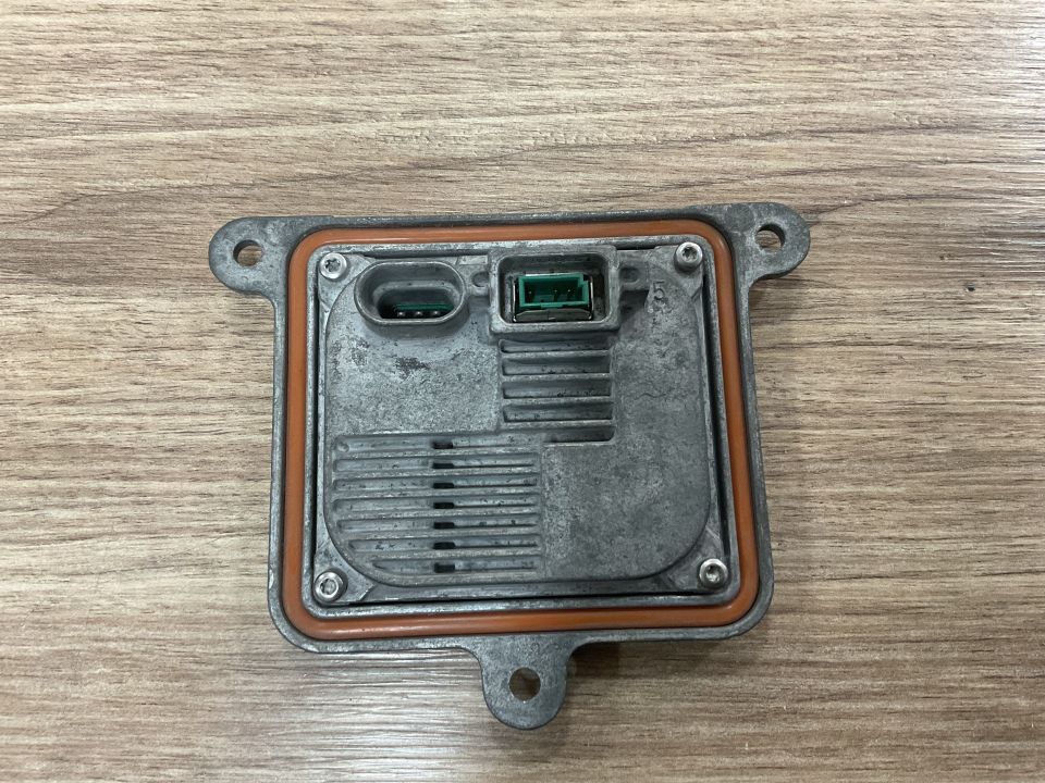 10R034663 LAND ROVER XENON FAR BEYNİ ÇIKMA ORJİNAL