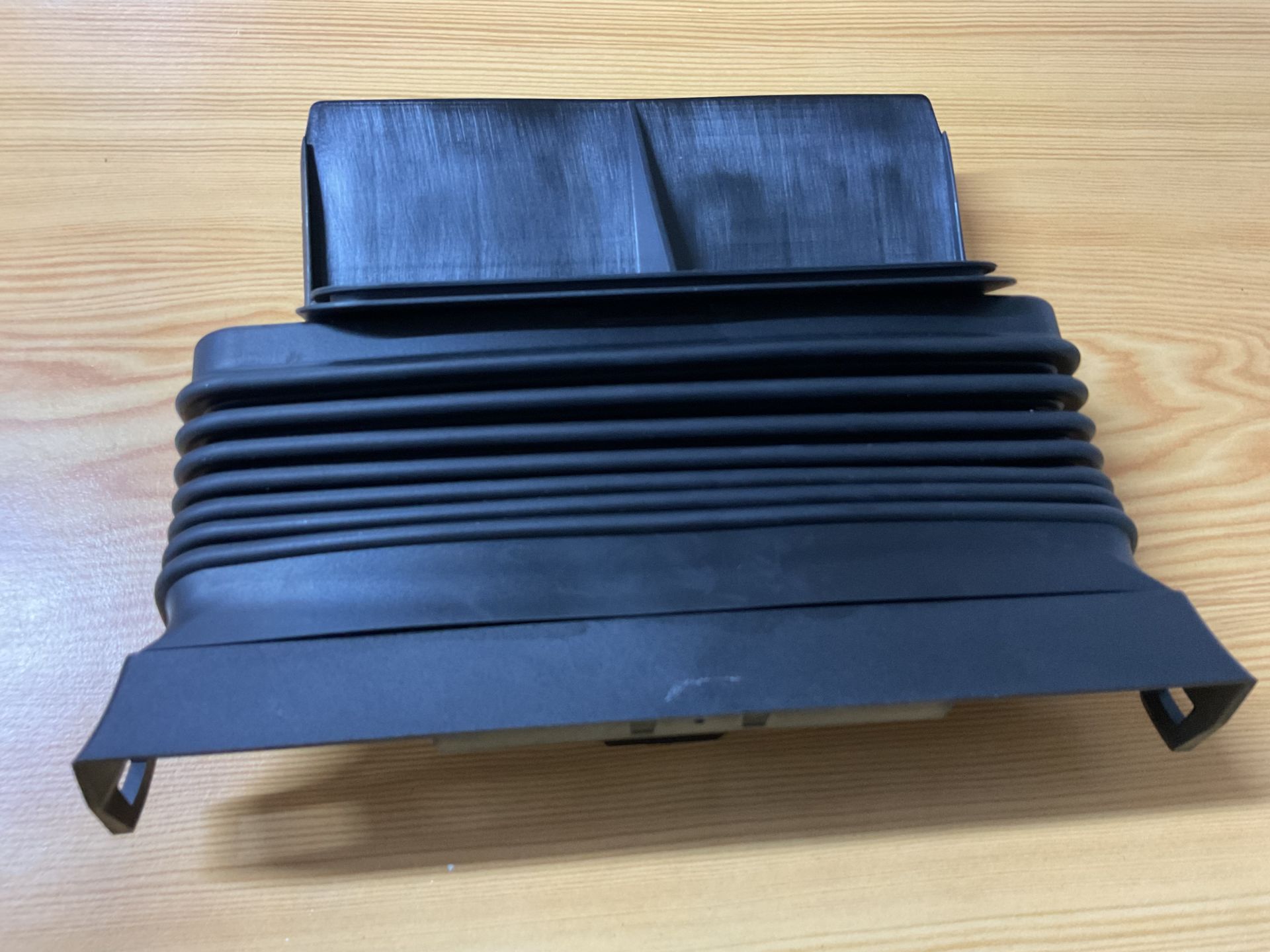 A2125050161 MERCEDES W212 HAVA KANALI SIFIR ORJİNAL