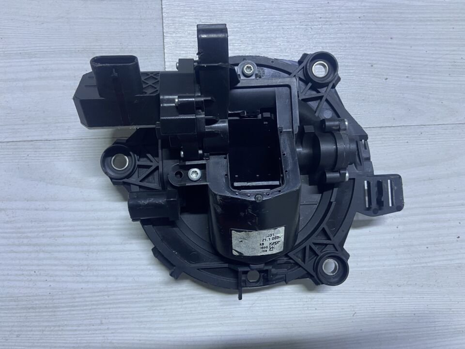 A0997503100 MERCEDES W167 W238 W257 BAGAJ AÇMA MOTORU ÇIKMA ORJİNAL