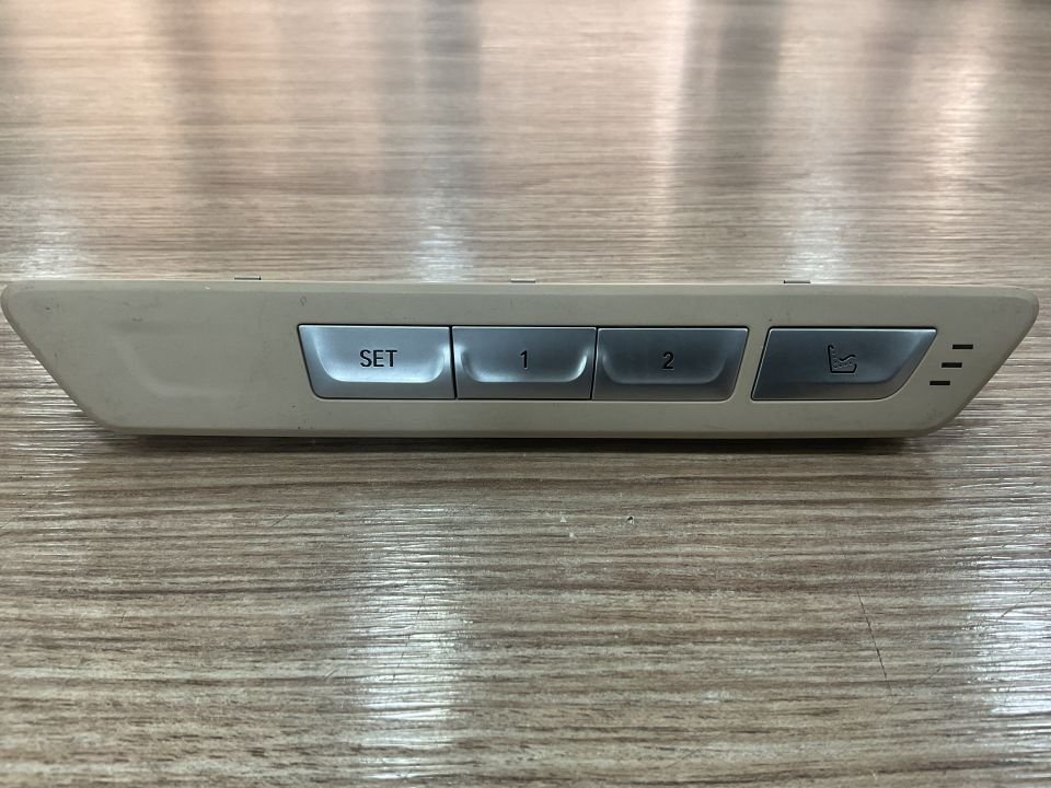 6826738 BMW G11 G12 SOL ARKA KOLTUK AYAR DÜĞMESİ ÇIKMA ORJİNAL