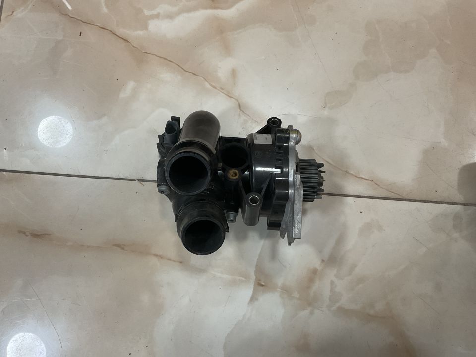 06H121026DD VOLKSWAGEN SU POMASI ÇIKMA ORJİNAL