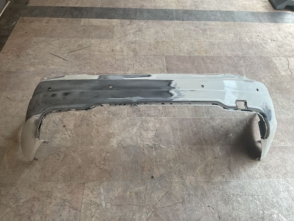MERCEDES W204 MAKYAJLI AMG ARKA TAMPON ÇIKMA ORJİNAL