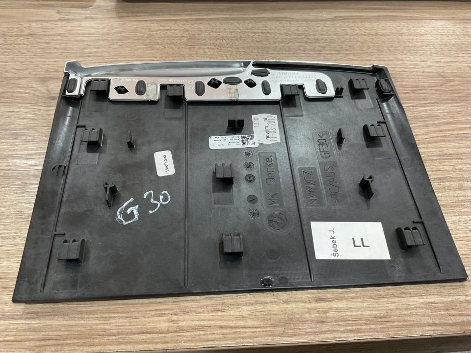 9388155 BMW G30 ORTA KONSOL KAPAĞI SIFIR ORJİNAL