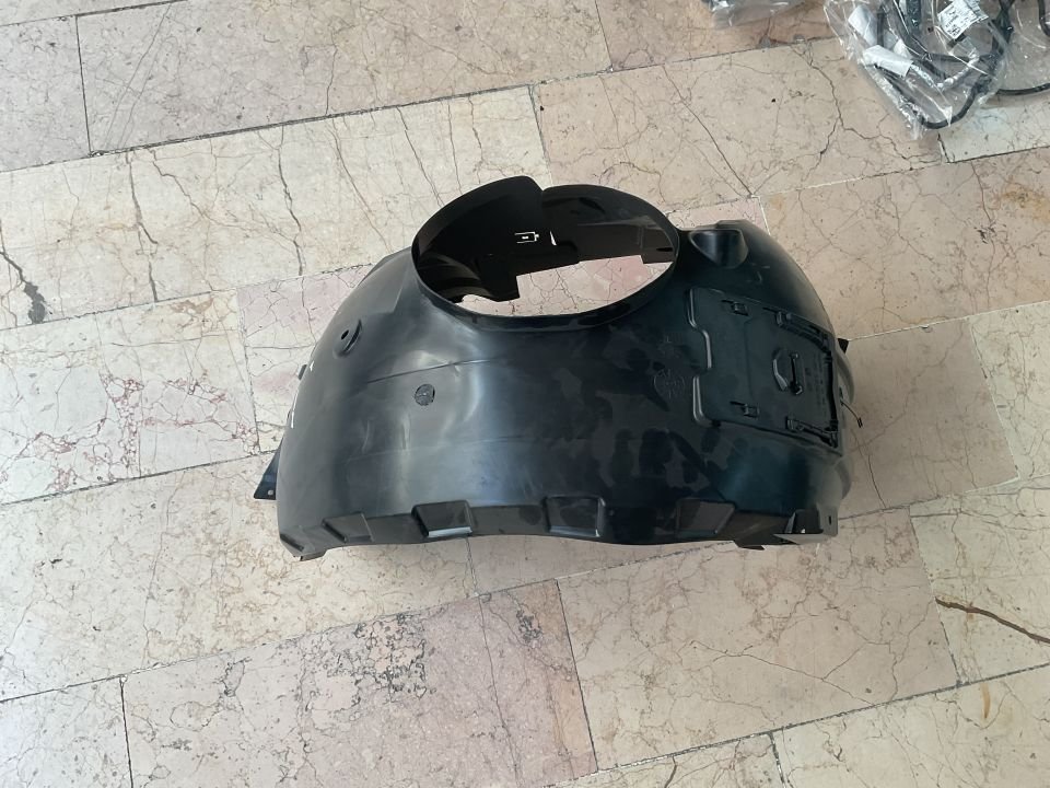 A4476840277 MERCEDES VİTO W447 ÖN SAĞ ÇAMURLUK DAVLUMBAZI