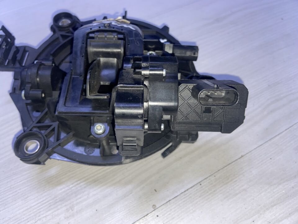 A0997503100 A0998108500 MERCEDES W167 W238 W257 BAGAJ AÇMA MOTORU ÇIKMA ORJİNAL