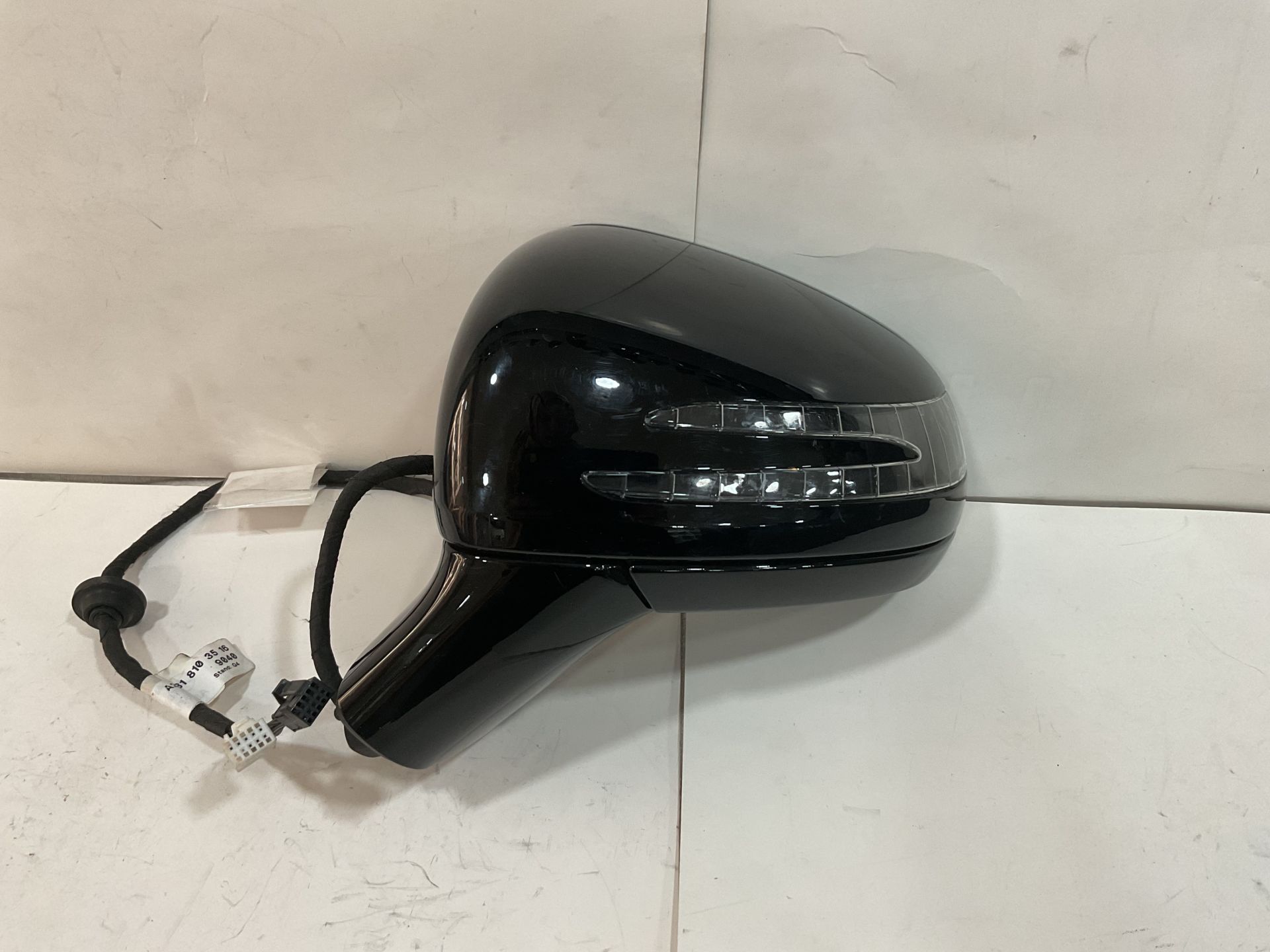 A2318103516 MERCEDES SL W231 SOL  ŞERİT IHLALLI KARARTMALI AYNA  ÇIKMA ORJİNAL