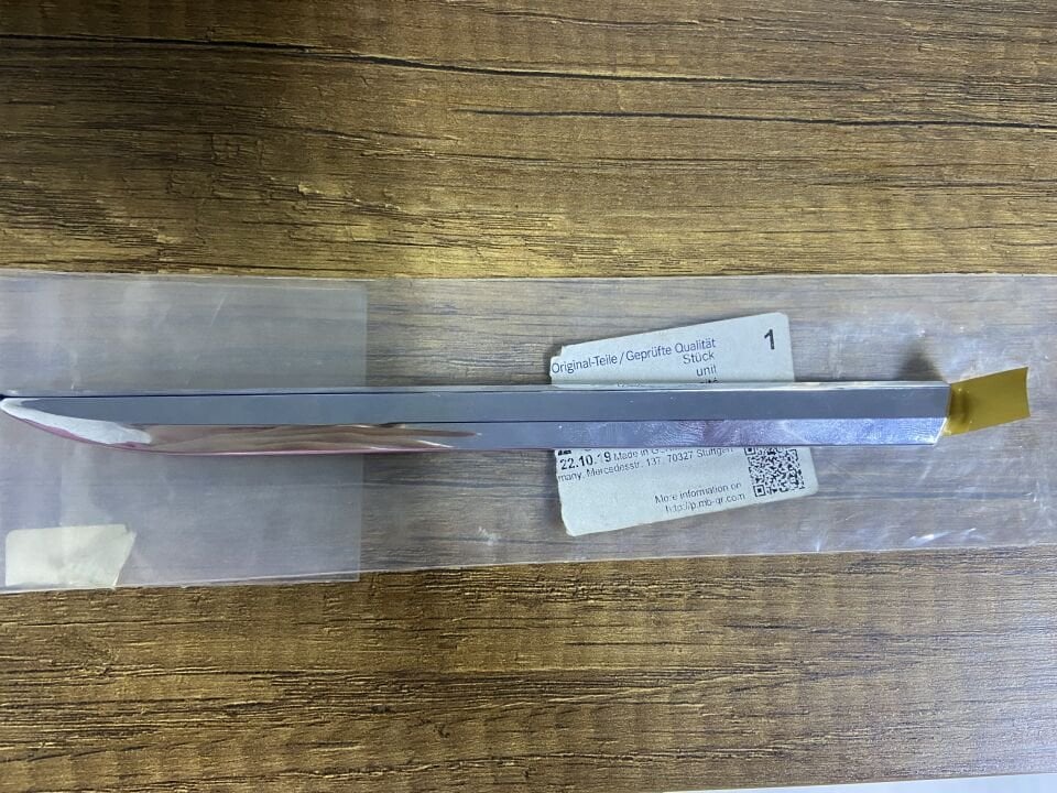 A2126904482 MERCEDES W212 E180 E200 SAĞ ÖN ÇAMURLUK NİKELAJI SIFIR ORJİNAL