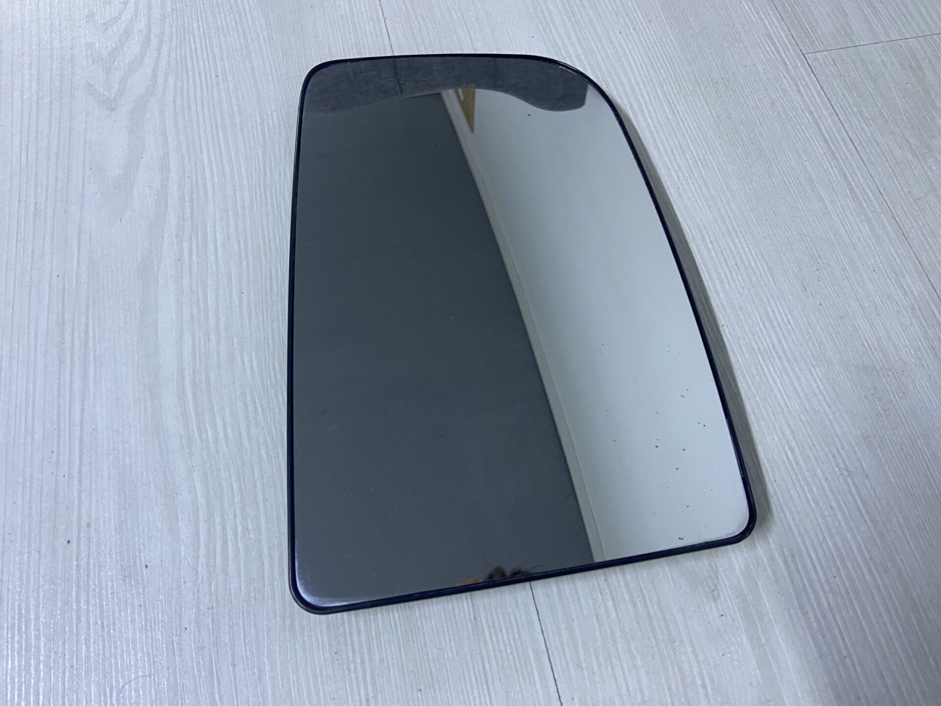 A0028115333 MERCEDES W906 W907 W910 SPRİNTER ISITMALI KÖR NOKTALI SAĞ AYNA CAMI ÇIKMA ORJİNAL