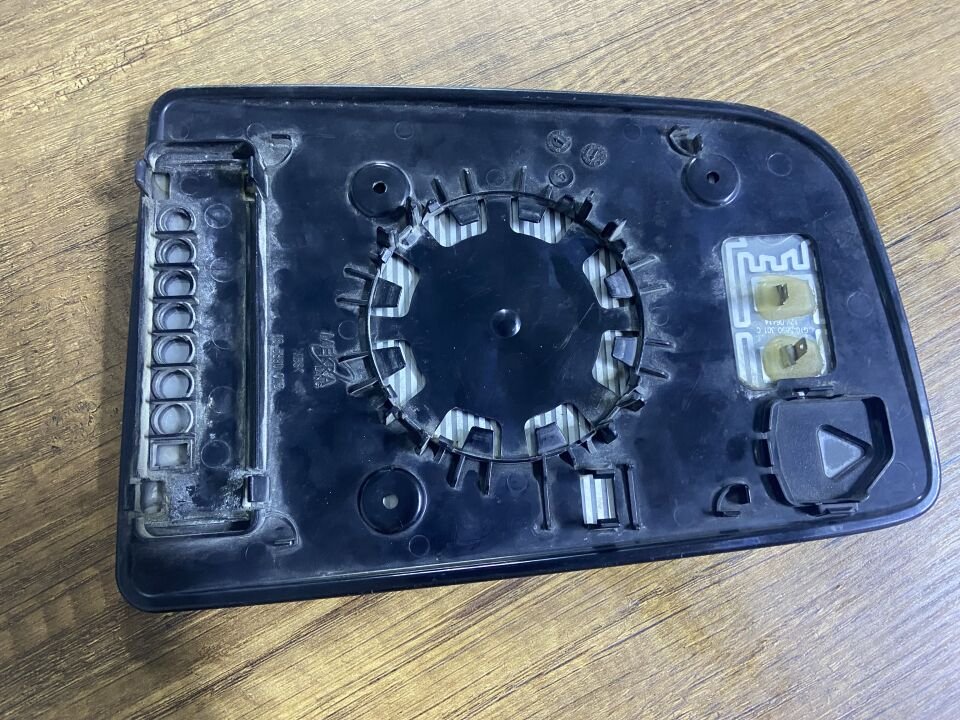 A0028115333 MERCEDES W906 W907 W910 SPRİNTER ISITMALI KÖR NOKTALI SAĞ AYNA CAMI ÇIKMA ORJİNAL