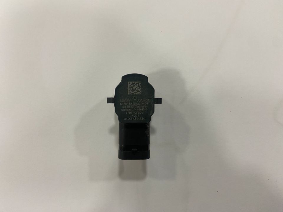 66205A2DA19 5A2DA19 BMW G70 G07 PARK SENSÖRÜ ARKA ÇIKMA ORJİNAL