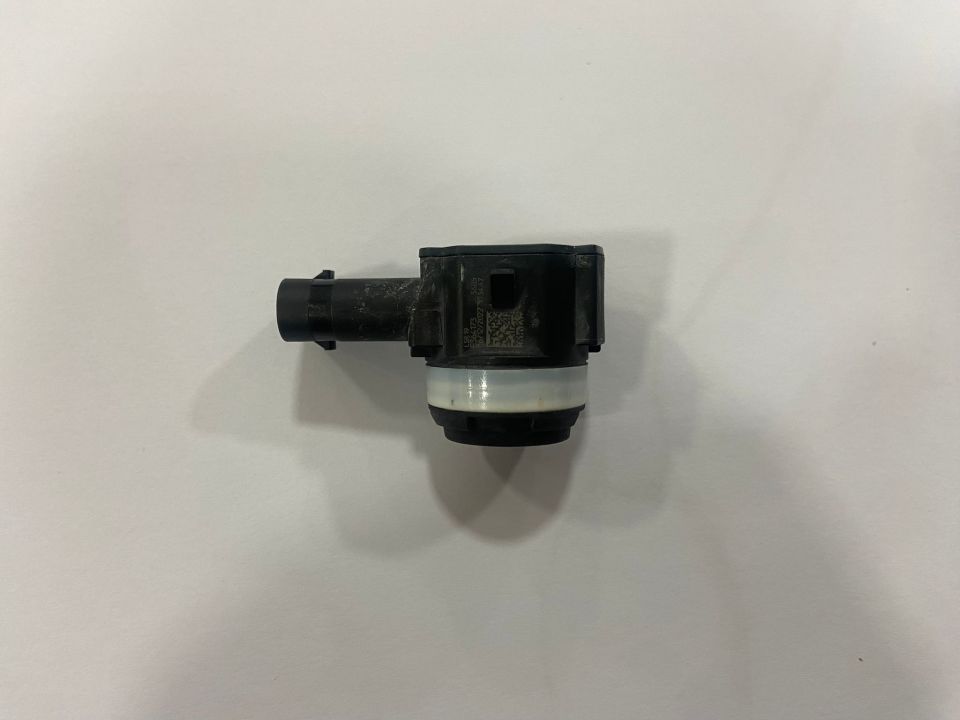 66205A2DA19 5A2DA19 BMW G70 G07 PARK SENSÖRÜ ARKA ÇIKMA ORJİNAL