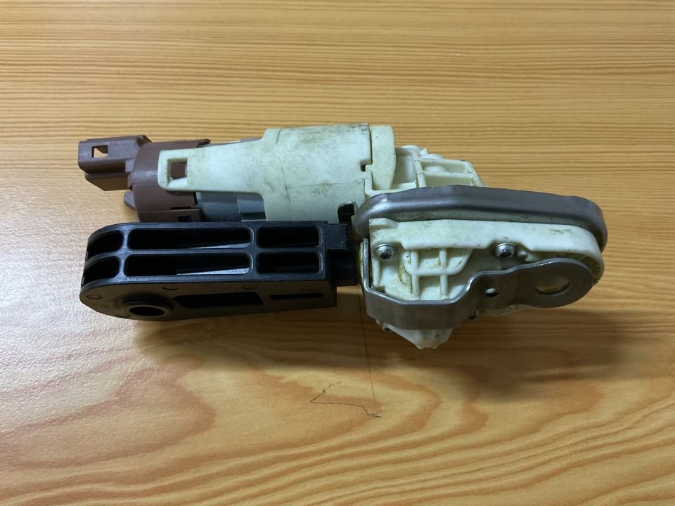 C03564-106 BMW G05 ÖN SAĞ KOLTUK AYAR MOTORU ÇIKMA ORJİNAL