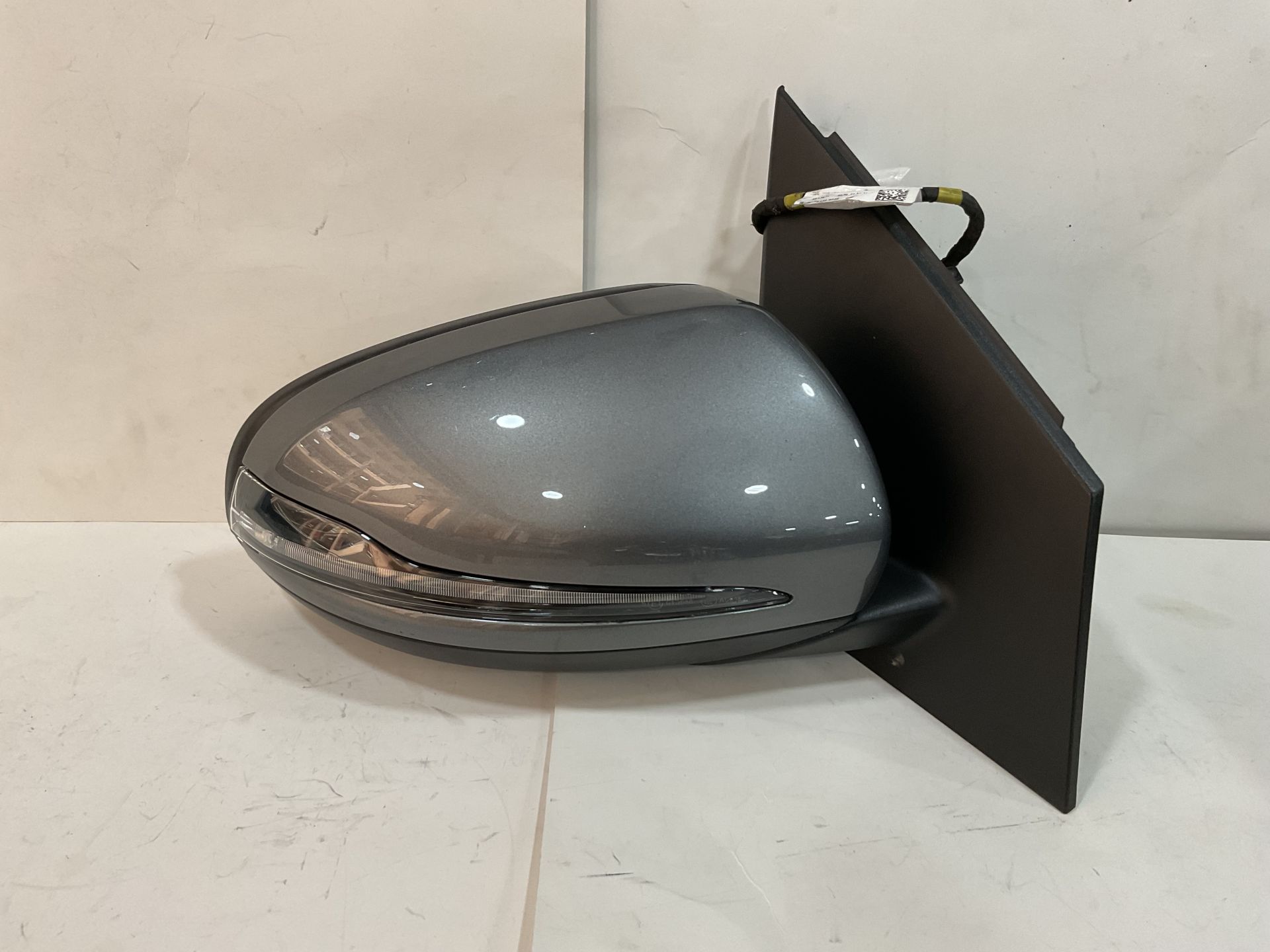 A2478102408 MERCEDES W247 B SAĞ AYNA GÖVDESİ ÇIKMA ORJİNAL