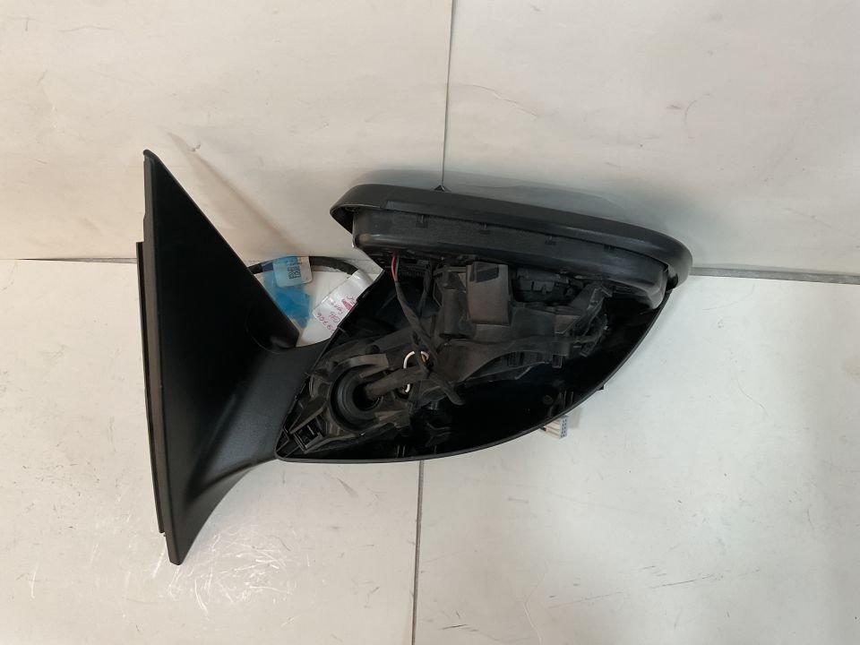 A2478109706 MERCEDES GLB W247 SOL AYNA GÖVDESİ SIFIR ORJİNAL