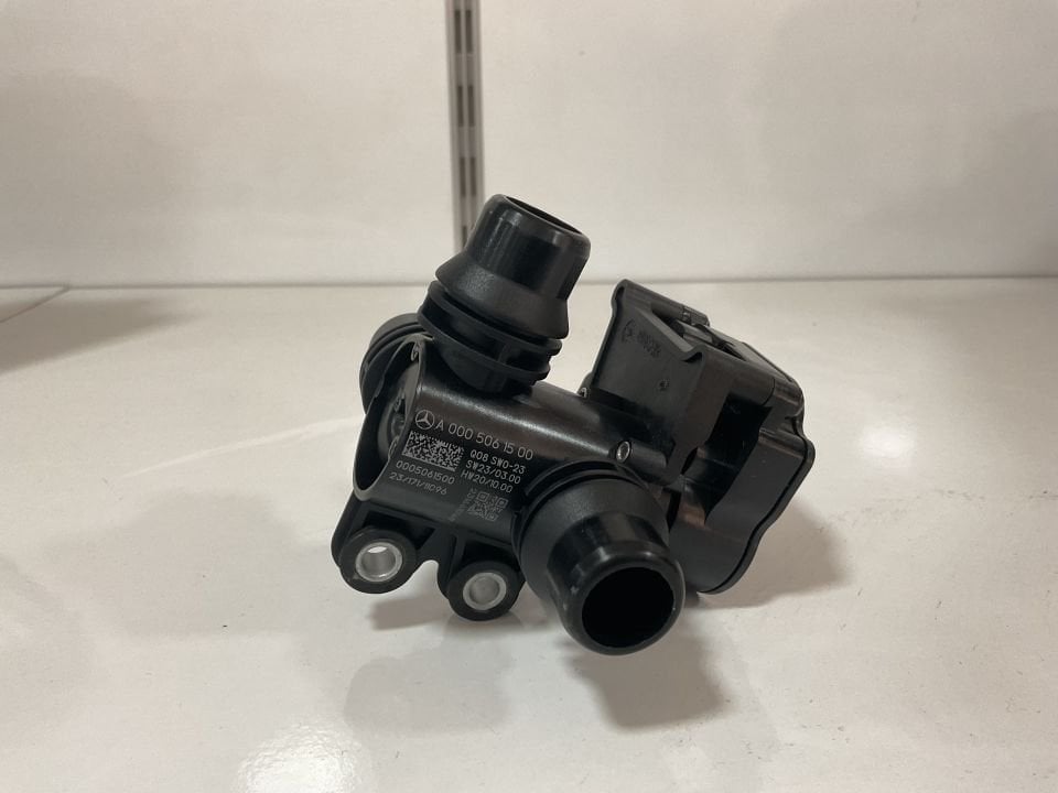 A0005061500 MERCEDES W447 W238 W247 RADYATÖR SU YÖNLENDİRME VALFİ SIFIR ORJİNAL