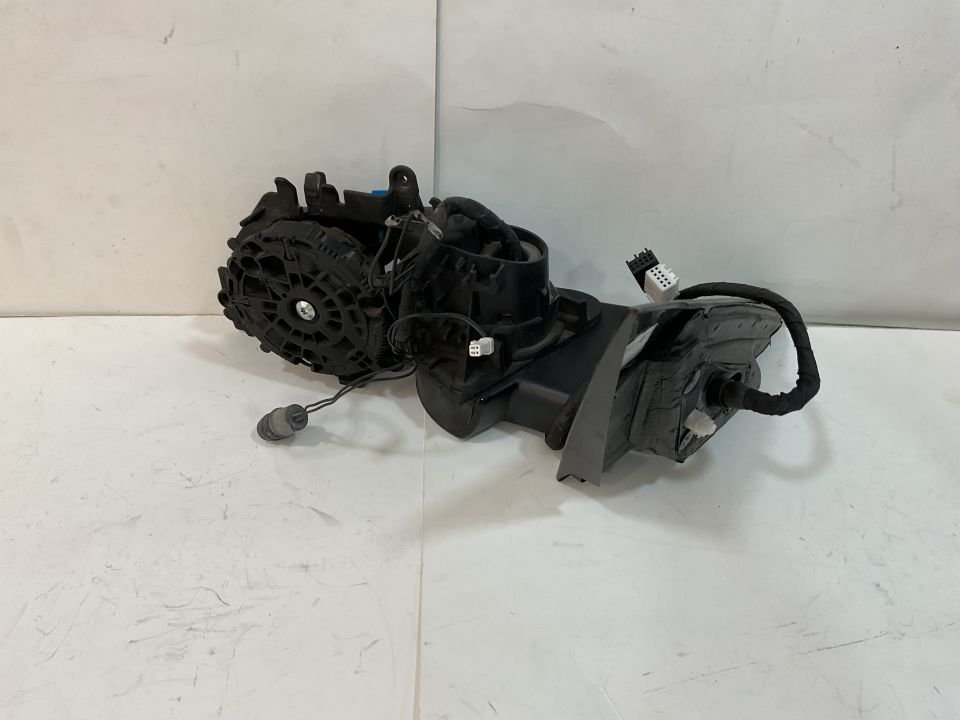 A1568100716 MERCEDES W156 GLA KATLANIR SOL AYNA GÖVDESİ ÇIKMA ORJİNAL