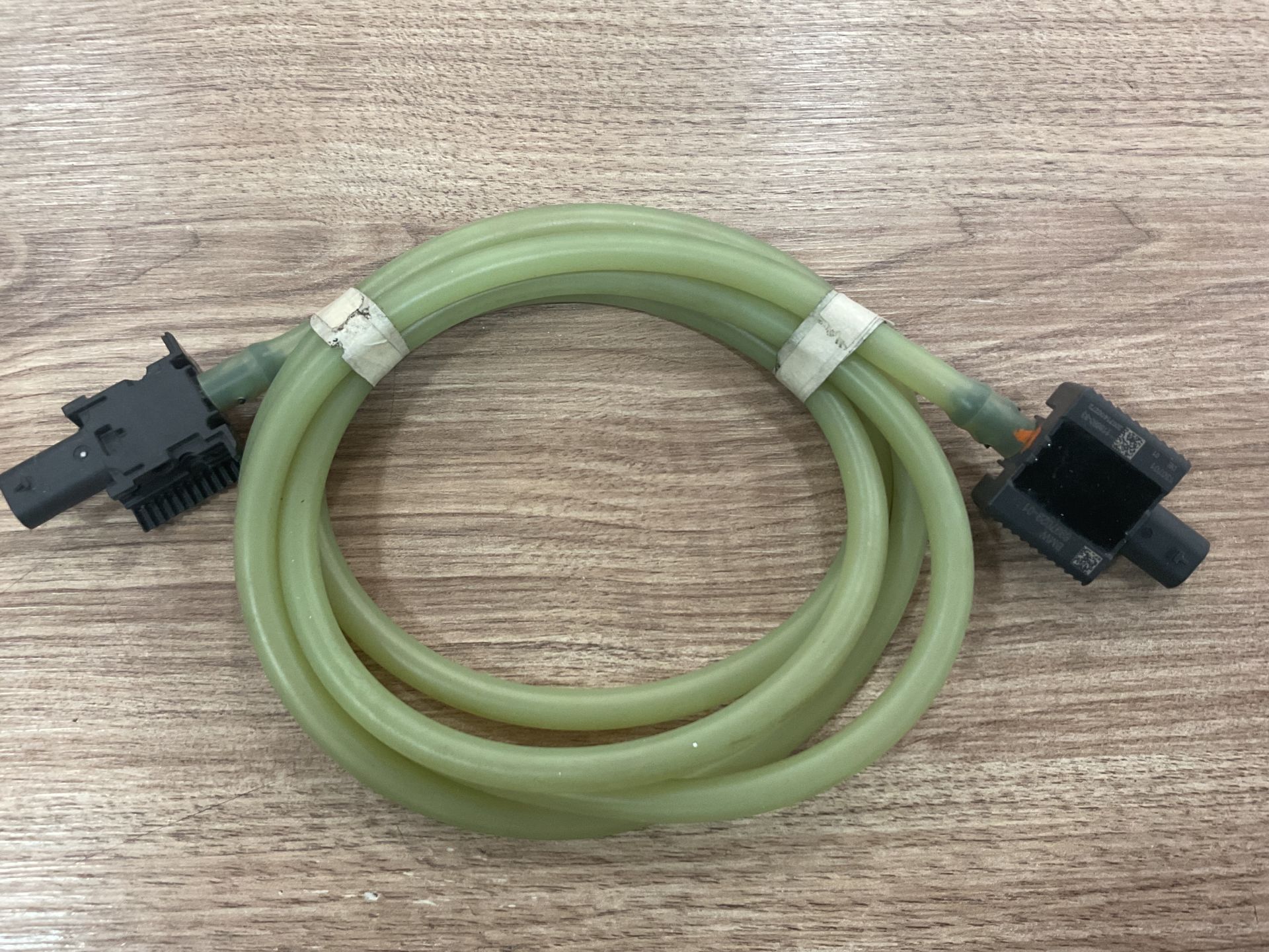 65766997029 6997029 BMW F40 F44 DARBE SENSÖRÜ SERUM HORTUMU ÇIKMA ORJİNAL