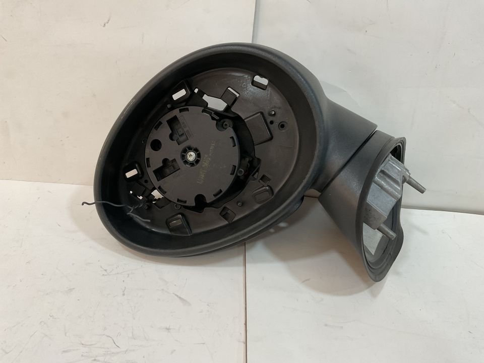 51162755639 755639 MİNİ COOPER R56 SOL AYNA GÖVDESİ ÇIKMA ORJİNAL