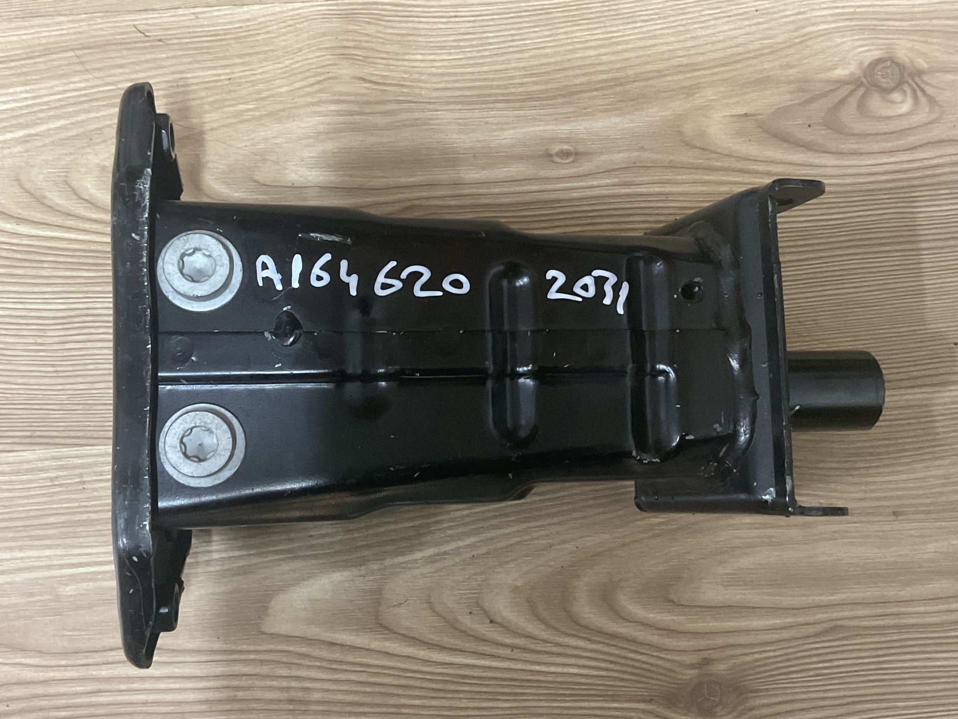 A1646202031 MERCEDES W164 ÖN SAĞ TAMPON AYAĞI ÇIKMA ORJİNAL