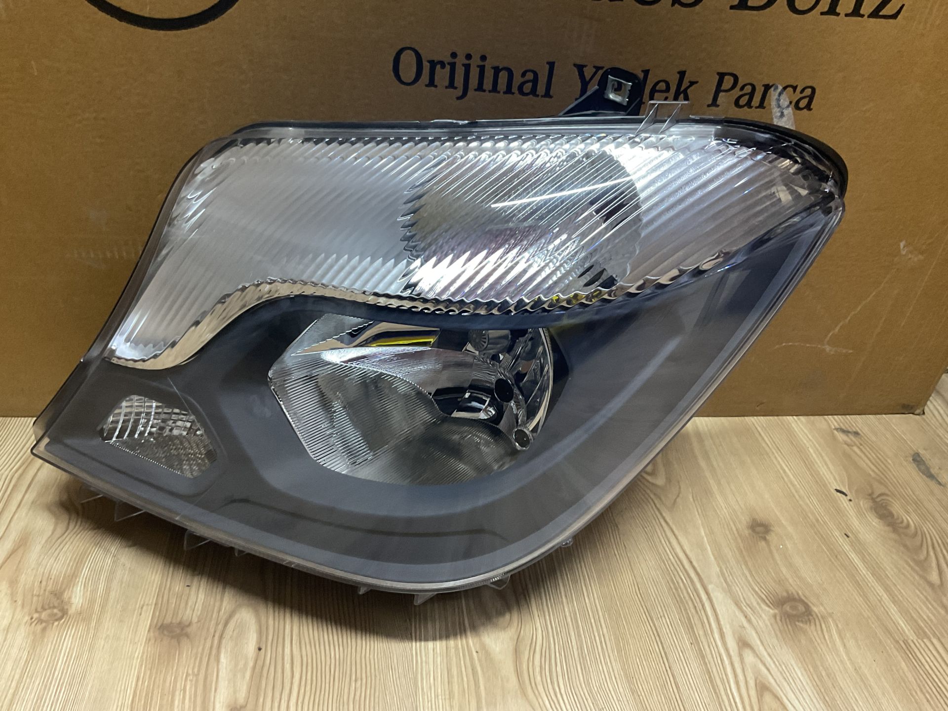 A9068202361 MERCEDES W906 SPRİNTER SOL FAR SIFIR Y.S